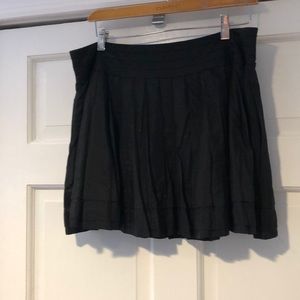 bebe Black Pleated Silk Blend Lined Skirt Size 10